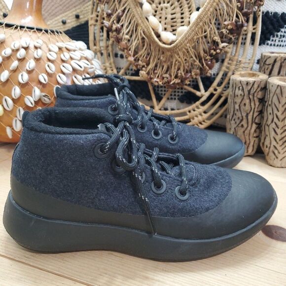 Allbirds Women's 8/38 Mizzle Wool Runner Water Repellent Black High-Top Sneaker - Picture 1 of 13